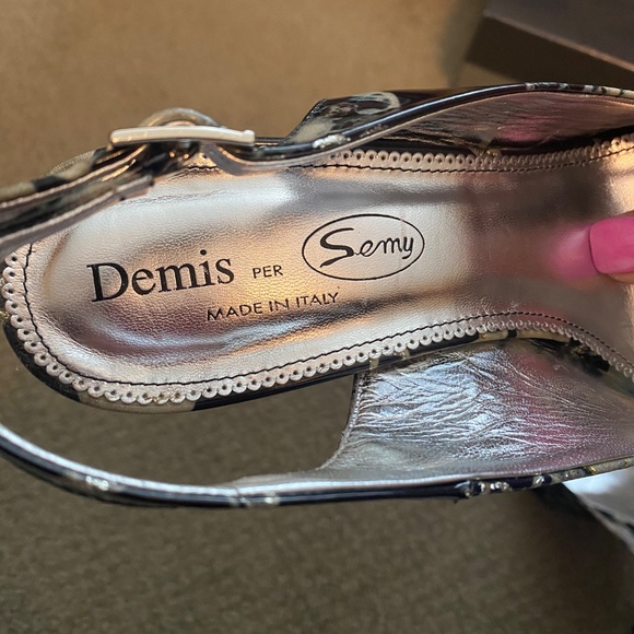 Demis Pumps Made In Italy, Gently Used (Only Worn Once) - Picture 5 of 6